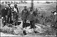 Police investigate the crime scene where Bobby Franks' body was found (CORIBS)