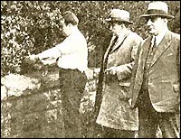 Rudolph Duringer shows detectives the site of Virginia Brannen's body after his capture